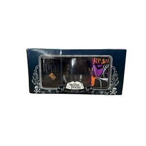 Disney’s Hocus Pocus Socks and Set of Two Glasses Combo